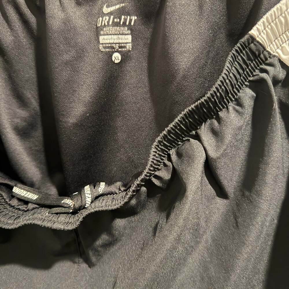 Nike DriFit Womens Activewear Athletic Running Shorts Black&White Size M - Picture 6 of 6